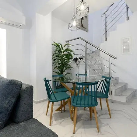 Moments Apartment D2 Walking Distance From The Beach And Sea!
