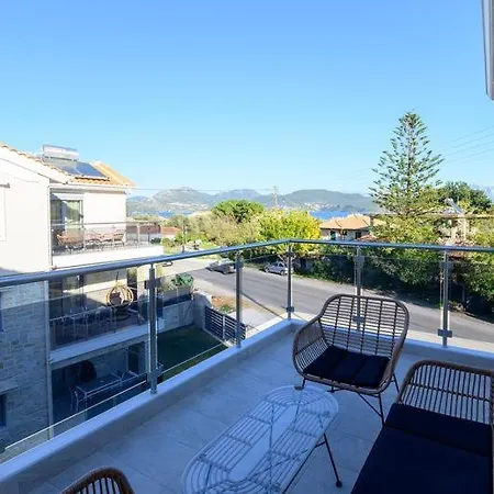 Moments Apartment D2 Walking Distance From The Beach And Sea! Nikiana