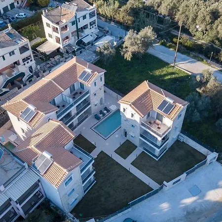 Moments Apartment D2 Walking Distance From The Beach And Sea! *